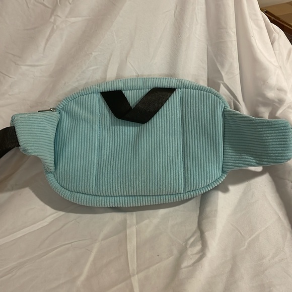 Ivory Ella Corduroy Belt Bag-NWOT - Picture 3 of 7